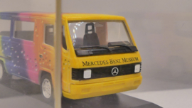 Herpa 1:87 H0  Mercedes-Benz 100D Mercedes Benz Museum ovp 100526