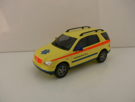 Busch 1:87 Mercedes Benz M klasse Sanitätspolizei Bern Zwitserland ovp 48523