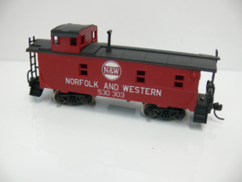 Rivarossi H0 USA Caboose Norfolk and Western 530 303  goederenwagon ovp 5307