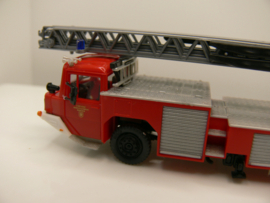 Preiser1:87 H0 vrachtwagen Magirus turntable ladder DLK 23-12 Feuerwehr München ovp 35012