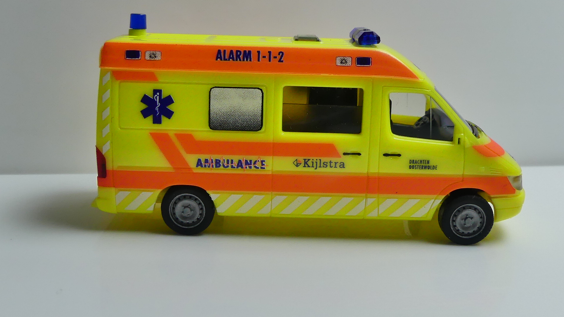 Herpa 1:87 H0 Mercedes Benz Sprinter Ambulance KIJLSTRA Drachten Oosterwolde ZEER Zeldzaam! SAF 200033