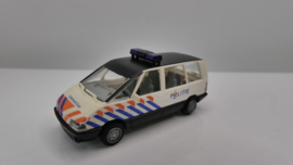 Busch 1:87 H0 Renault Espace Polite Gelderland Zuid Vergeeld