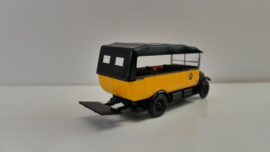 Roskopf 1:87 H0  postbus Mercedes Schweizer post