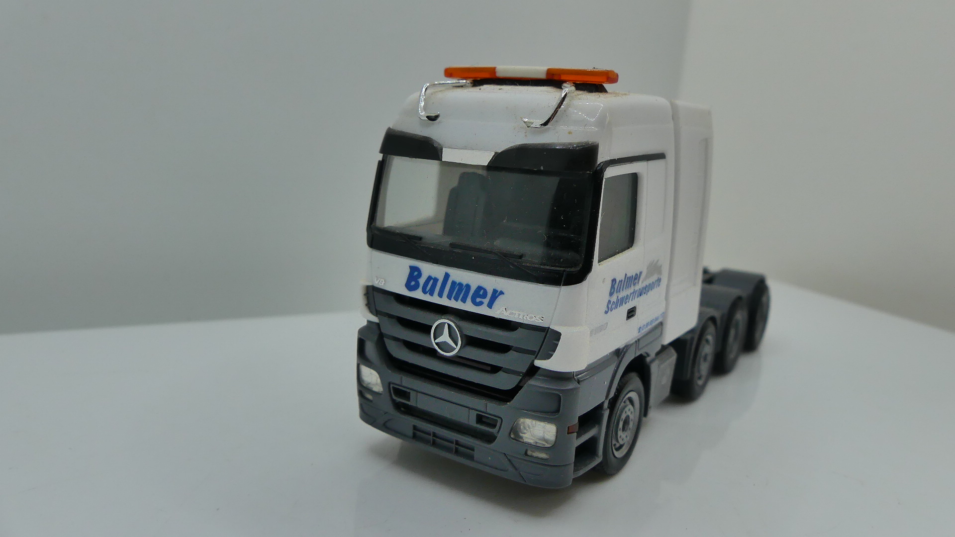 1:87 H0 Vrachtwagen losse trekker Mercedes Actros Balmer Schwertransporte
