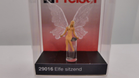 Preiser 1:87 H0 figuur: Elfje zittend  ovp 29016