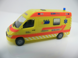 Herpa 1:87  ZEER EXCLUSIEF !! Mercedes Benz  ambulance Kijlstra Drachten Oosterwolde SAF ovp 200033