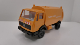 Wiking  xx 1:87 H0 Mercedes Veegwagen met opdruk
