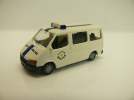 Rietze 1:87 HO Ford Transit  politie Belgie Ville d Eupen