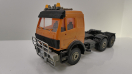 Kibri ? 1:87 H0 vrachtwagen losse trekker Mercedes dubbelasser