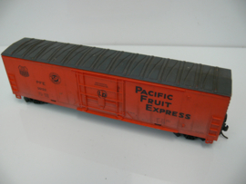 Pemco H0 USA  PFE Pacific Fruit Express Boxcar