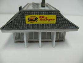 Bachmann Big Burger Restaurant Drive Through OO /  H0 ovp 44-102 Premium modell gebouwd