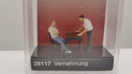 Preiser H0 man wordt verhoord ovp 28117
