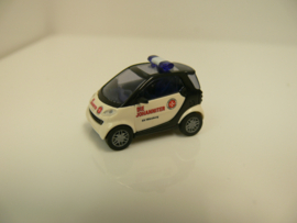 Busch 1:87 Mercedes SmartDie Johanniter/KV Würzburg ovp 48916