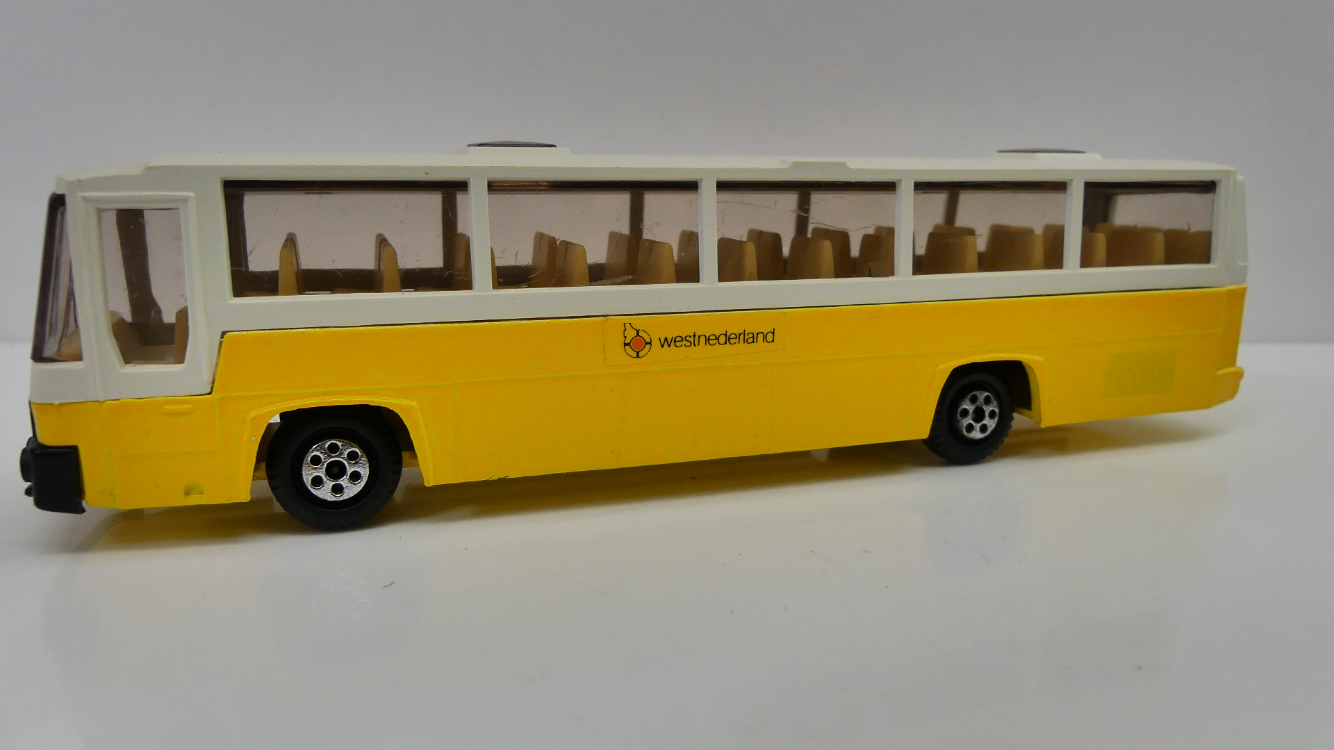 Efsi 1:87 H0 Mercedes bus opdruk  West Nederland ovp