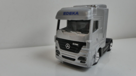 Vrachtwagen H0 / 1:87 losse trekker Mercedes Edeka