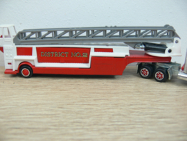 Majorette Vrachtwagen Mack? USA Truck Fire department District 2 ladderwagen