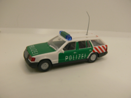 Wiking 1:87 H0 Polizei  Mercedes Benz 230 TE