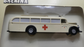 Brekina H0 1:87 Mercedes Benz  DRK einsatzfahrzeuge ovp 5002