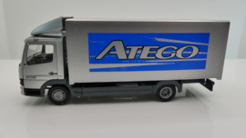 Herpa 1:87 H0 vrachtwagen Mercedes Atego reclame