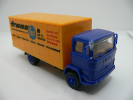 Praline 1:87 H0 vrachtwagen Mercedes  Transbest