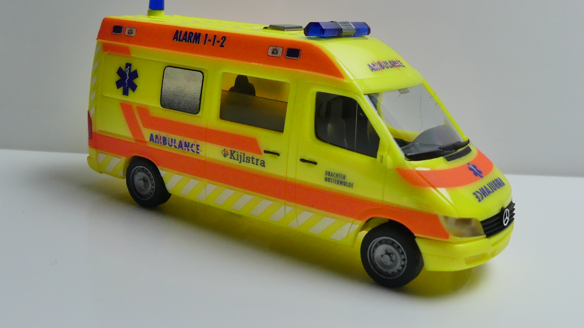Herpa 1:87 H0 Mercedes Benz Sprinter Ambulance KIJLSTRA Drachten Oosterwolde ZEER Zeldzaam! SAF 200033