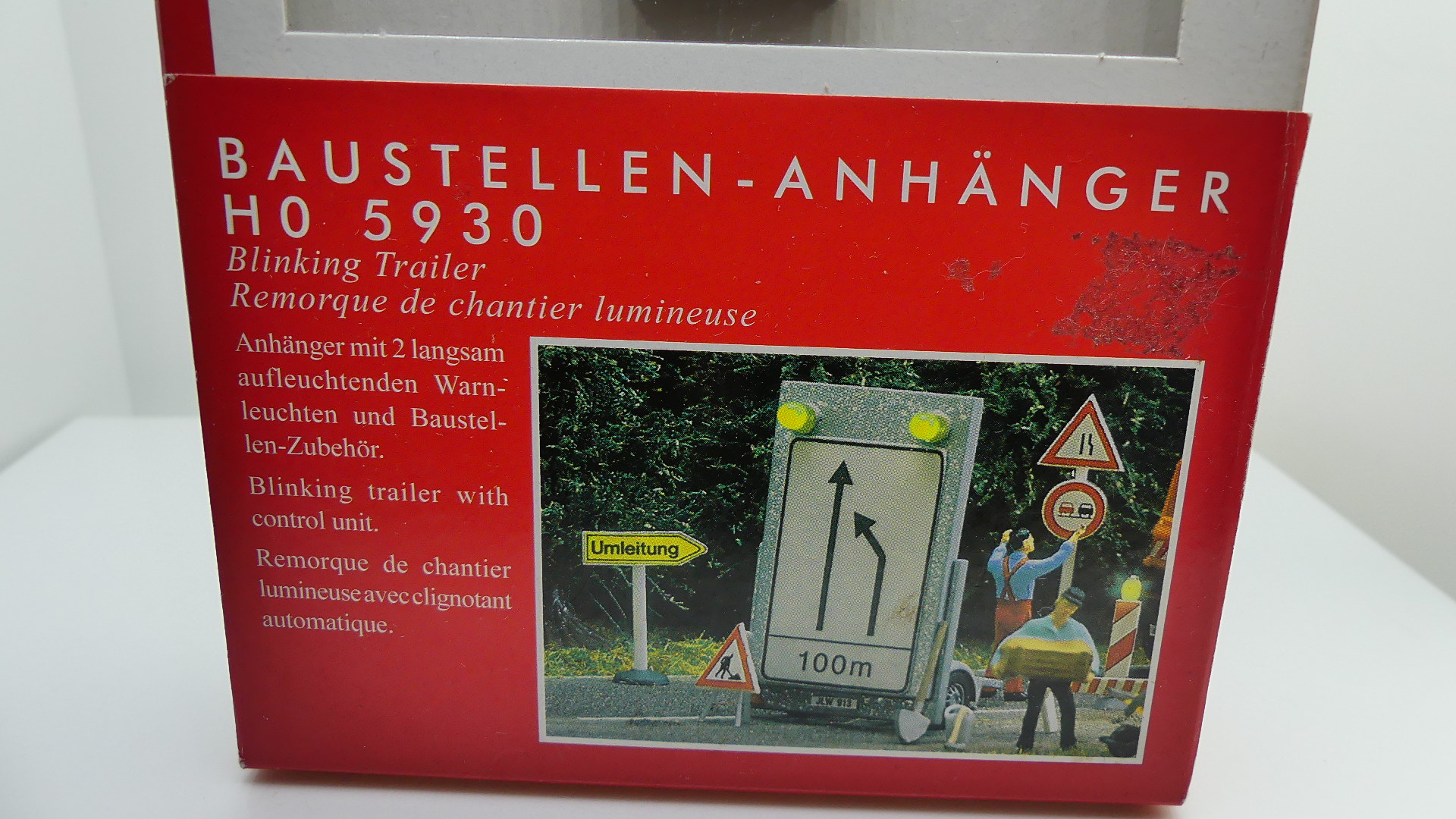 Busch H0 1:87 wegenbouw, aanhanger met waarschuwingslichten versmalde rijbaan ovp 5930