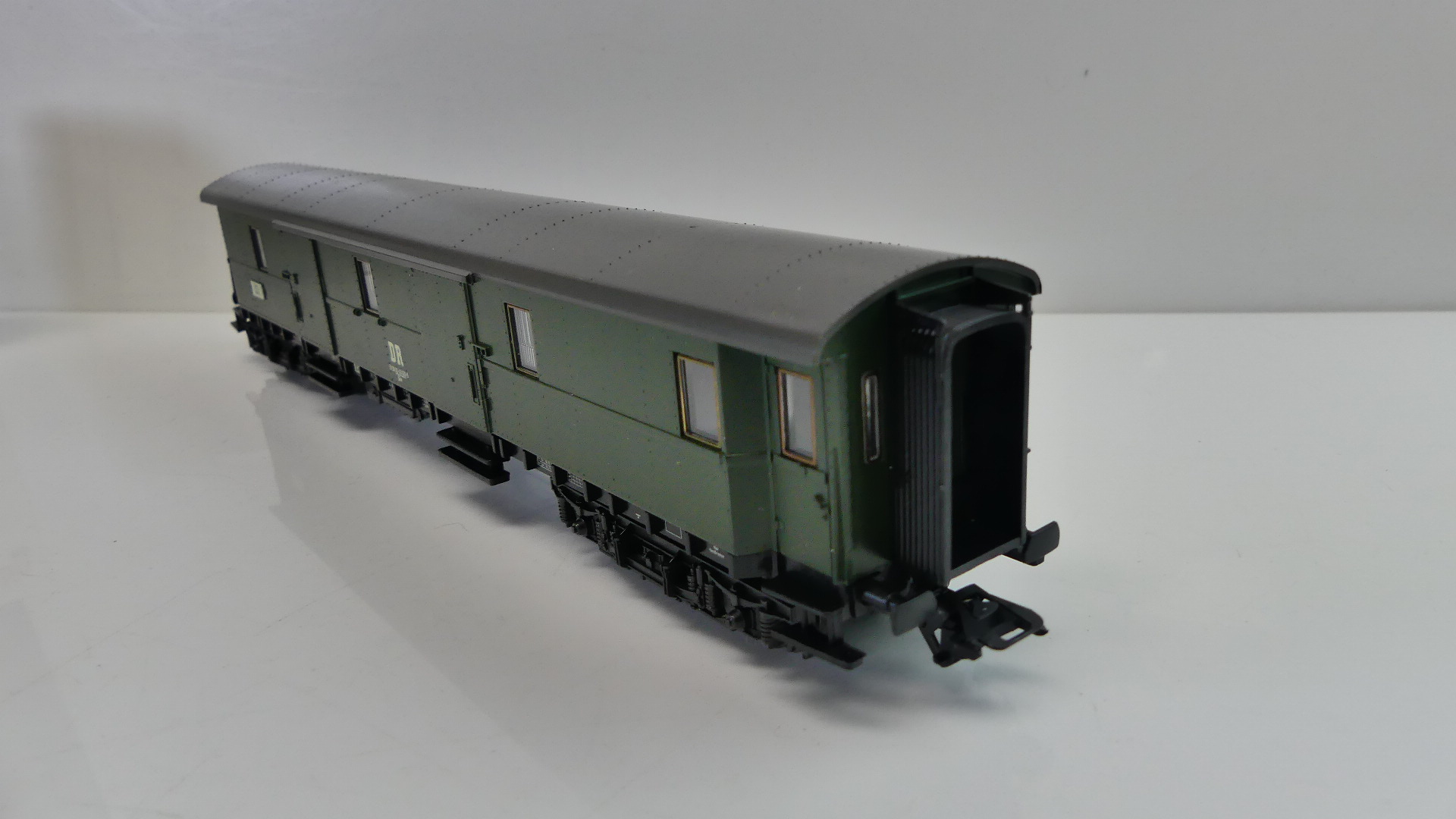 Märklin H0 Goederenwagon DR Bagage / Gepäck rijtuig ovp 4379