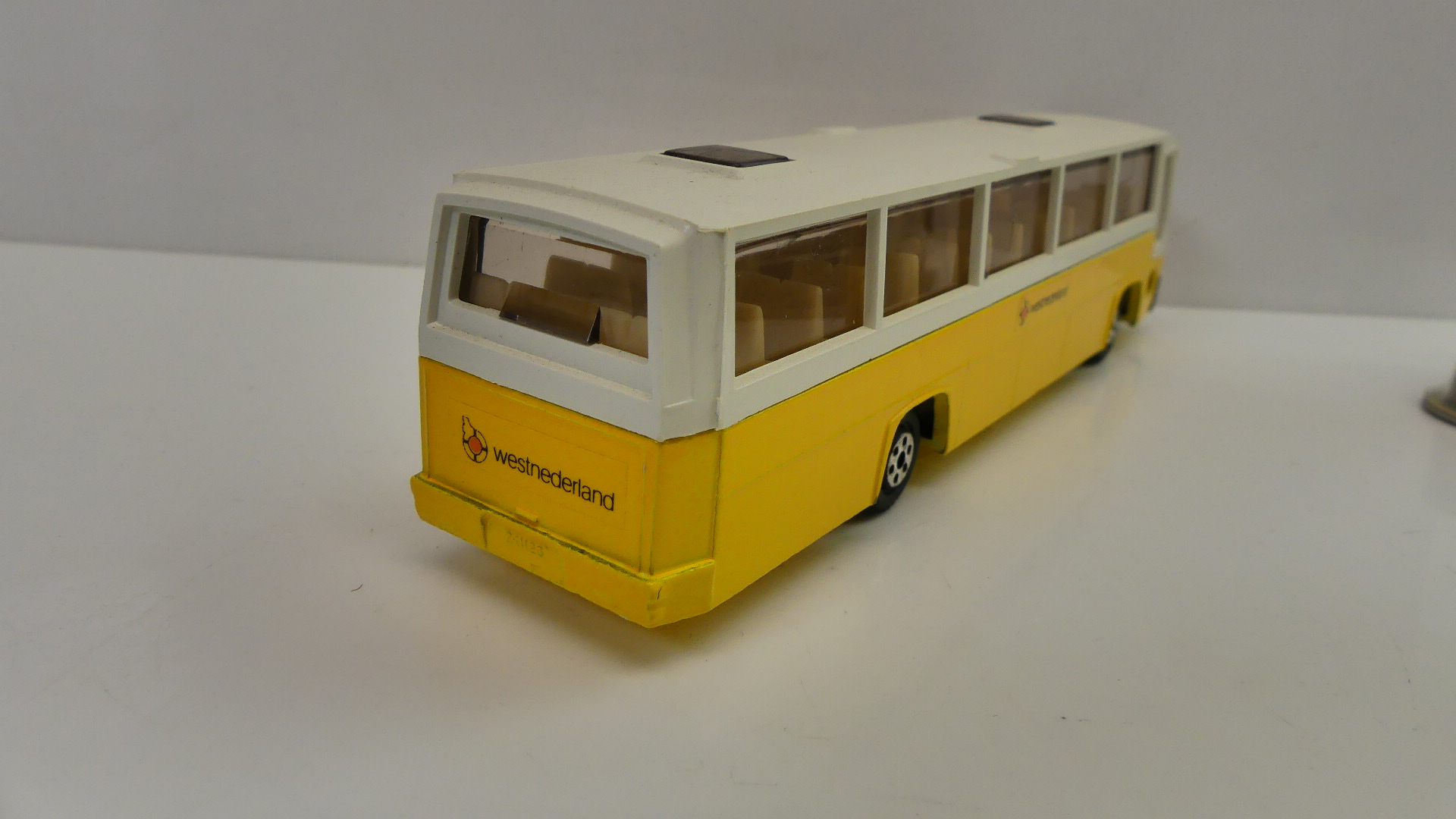 Efsi 1:87 H0 Mercedes bus opdruk  West Nederland ovp