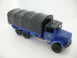 Roco  1:87 vrachtwagen  Magirius THW Transport