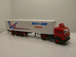 Wiking 1:87 H0 vrachtwagen Mercedes DAN Air Cargo