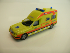 Herpa 1:87 HO ZEER EXCLUSIEF !! Mercedes Benz  Binz ambulance Kijlstra Drachten Oosterwolde SAF ovp