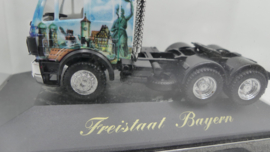 Herpa 1:87 H0 vrachtwagen Mercedes  Freistaat Bayern ovp