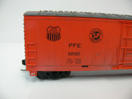 Pemco H0 USA  PFE Pacific Fruit Express Boxcar