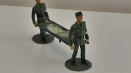 1:87  soldaten met brancard