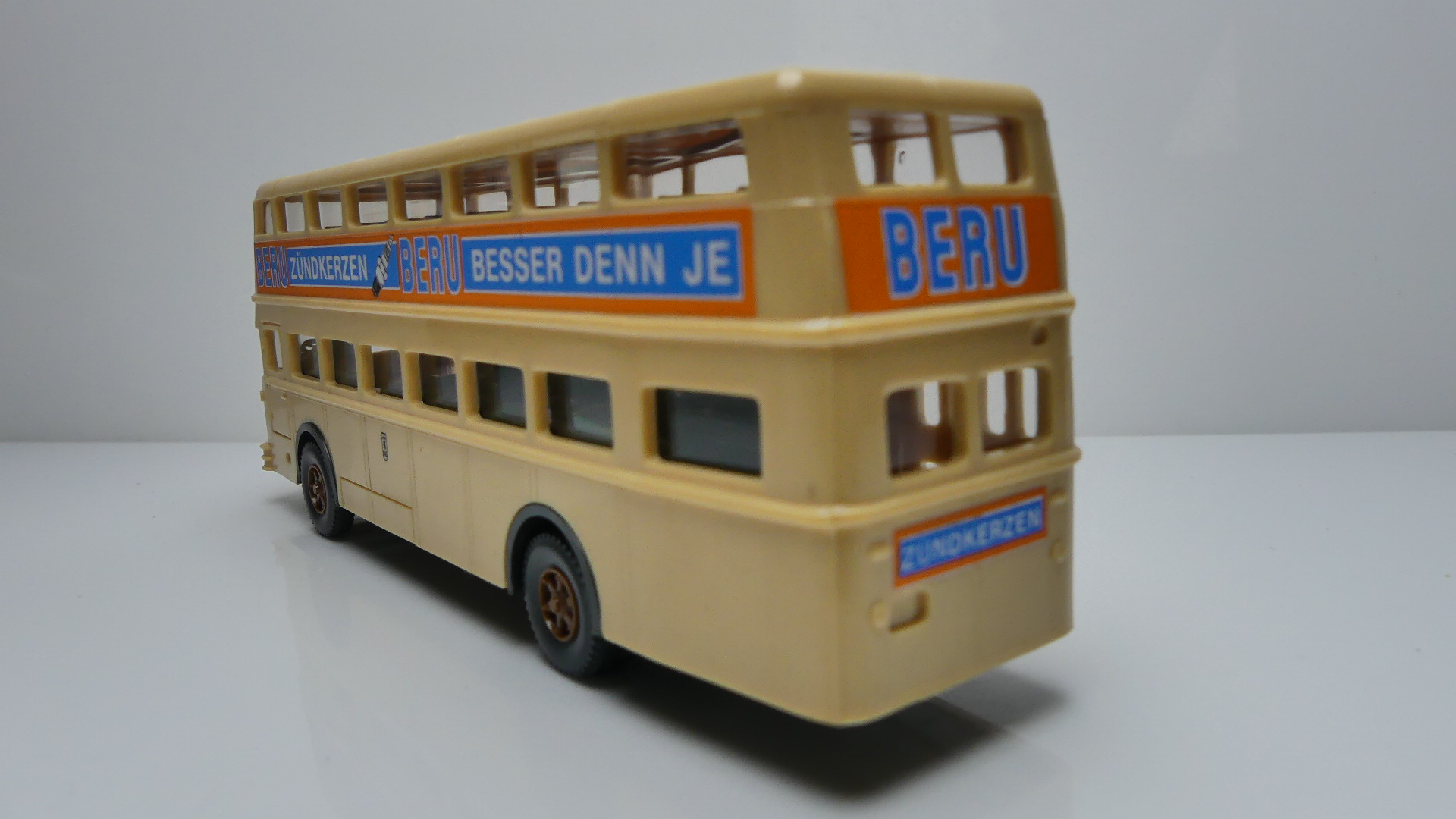 Wiking 1:87 H0 bus stadsbus Büssing D2U Beru Zündkerzen ovp 720/129