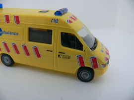 herpa Exclusiv Serie Mercedes Ambulance GGD Gemeente Den Haag ovp HO