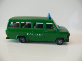 Praline 1:87  Ford Transit Polizei