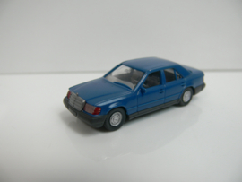 Wiking 1:87 H0 Mercedes Benz 260 E