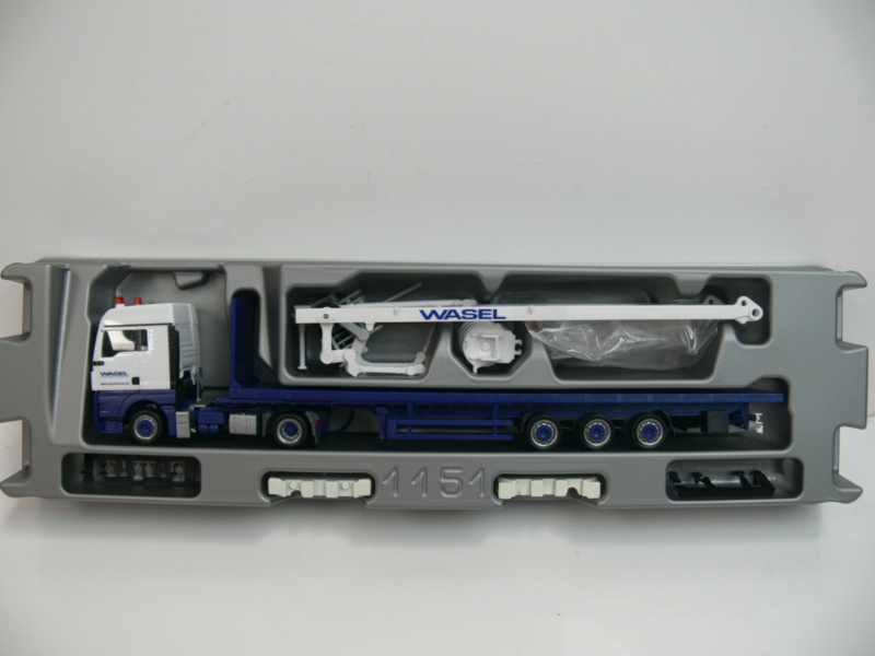 Herpa 1:87 H0 vrachtwagen MAN  Lowliner TGX XLX Wasel kraanovp 303071