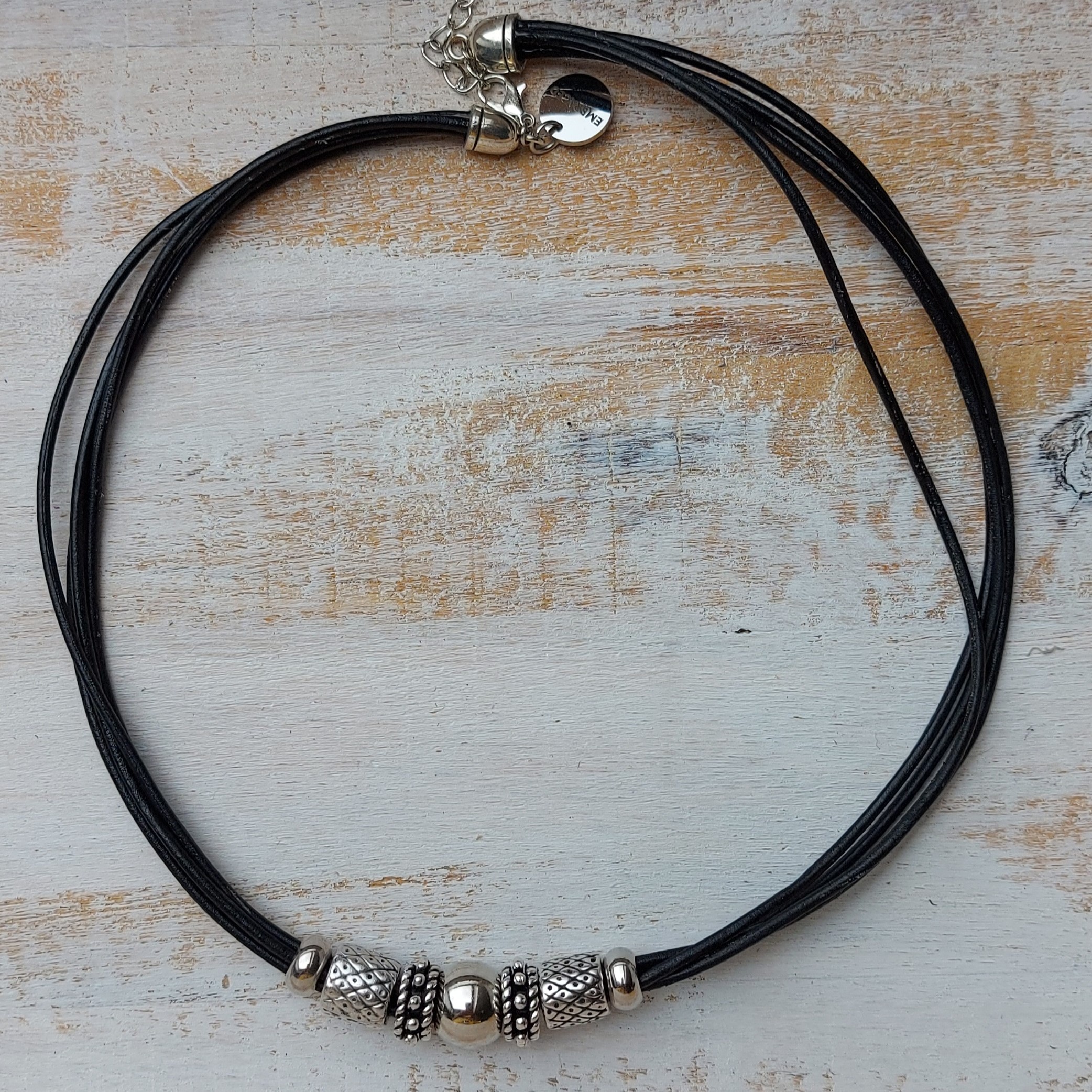 Korte ketting (choker) bruin 'Lara'