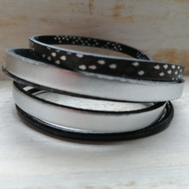 Wikkelarmband in zilver en zwartzilver "Flakes"