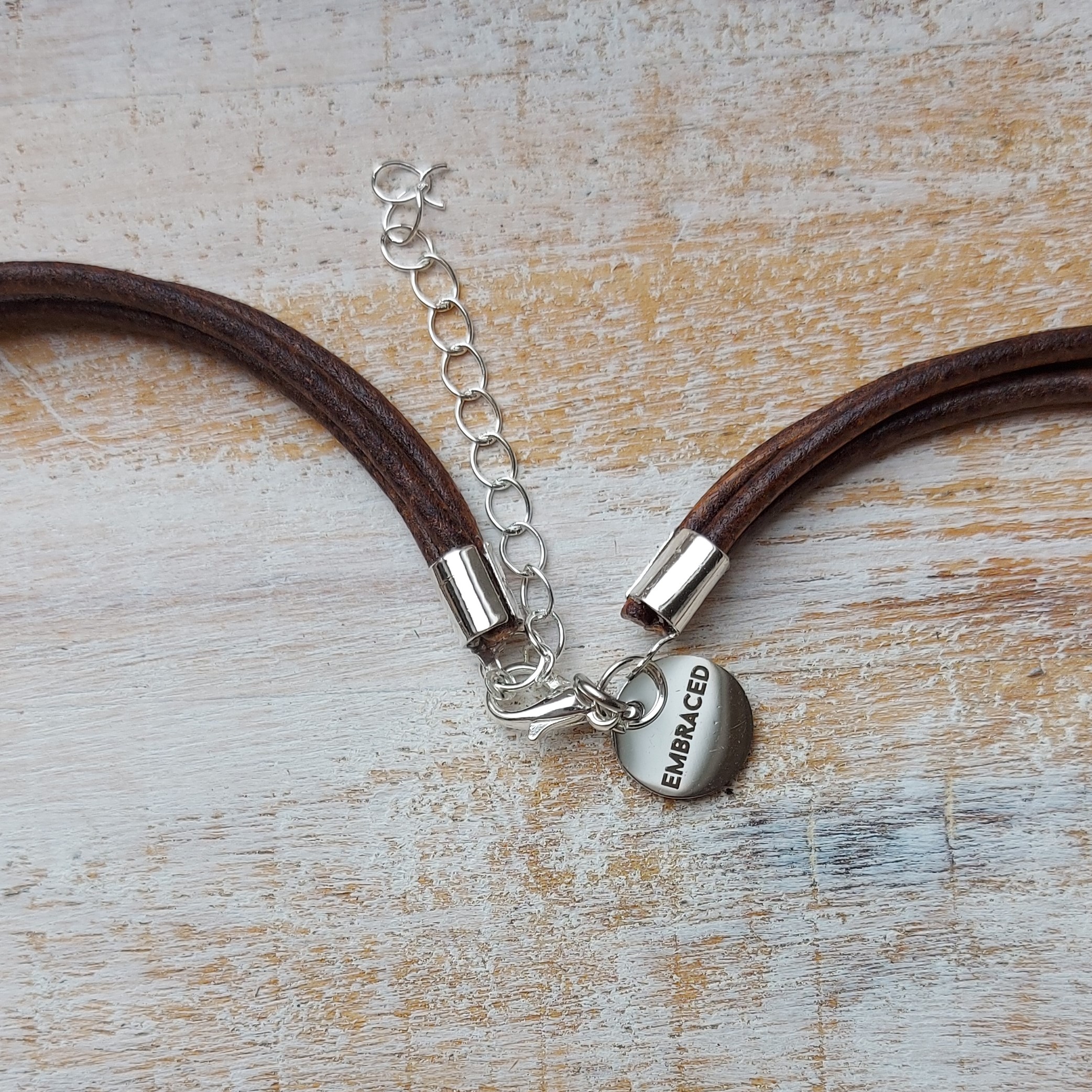 Korte ketting (choker) bruin 'Lidia'