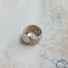 Witte gevlochten leren ring "Julia"