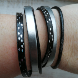 Wikkelarmband in zilver en zwartzilver "Flakes"