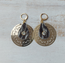 Oorbellen vachteer met goud details