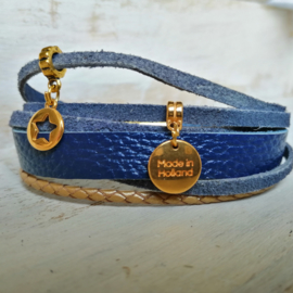 Blauw leren armband met goudkleurige details