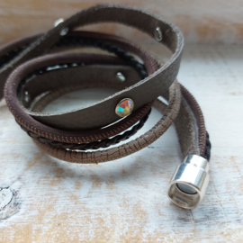 Taupekleurige wikkelarmband 'Misty'