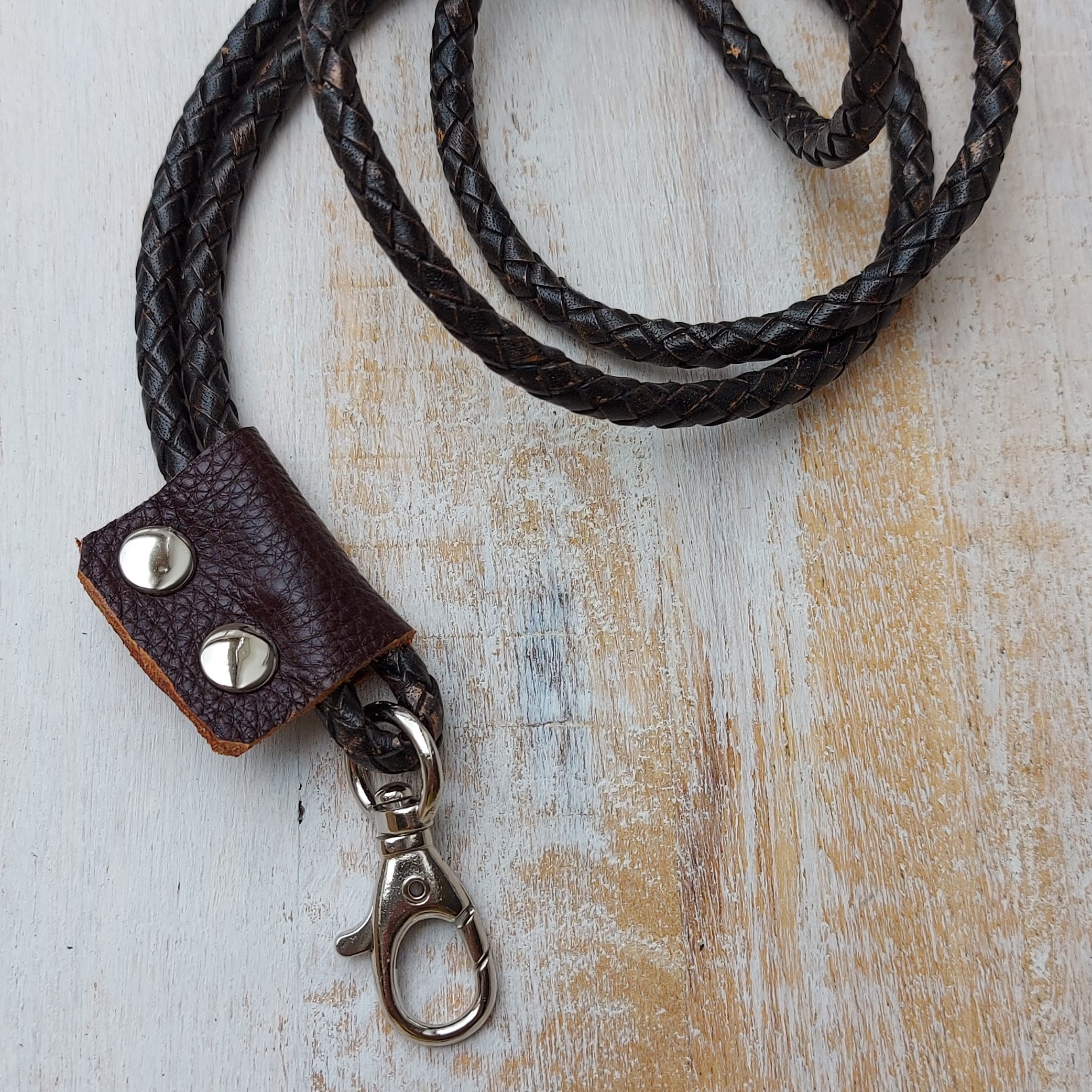 Lang keycord No. 12 - donkerbruin met karabijnhaak