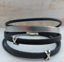 Zwart- zilveren leren armband "Mandy"