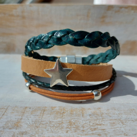 Armband uit naturel leer gecombineerd met donkergroen "Olga"